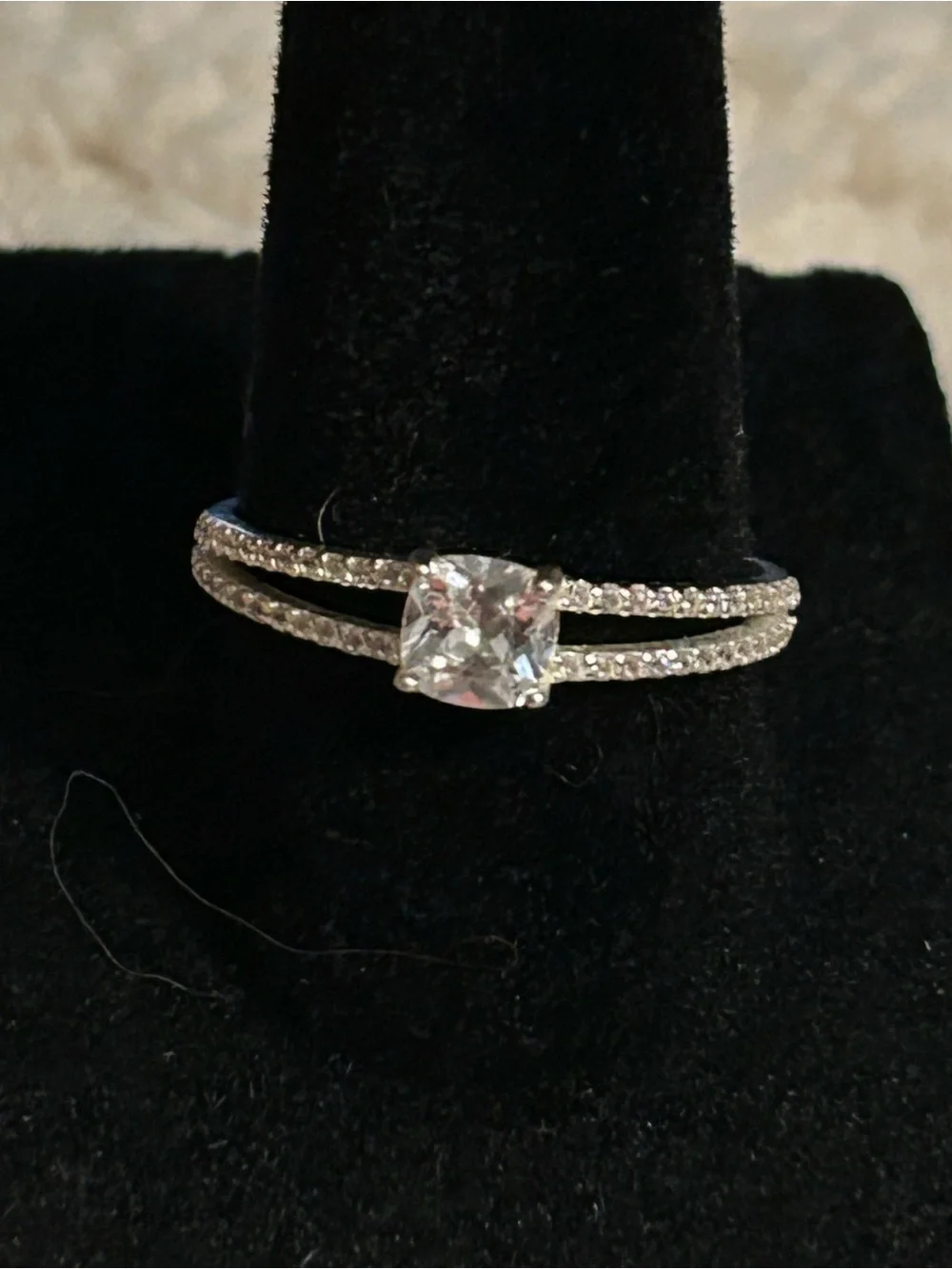 Sterling Silver Clear CZ Solitaire Split Shank Ring size 8